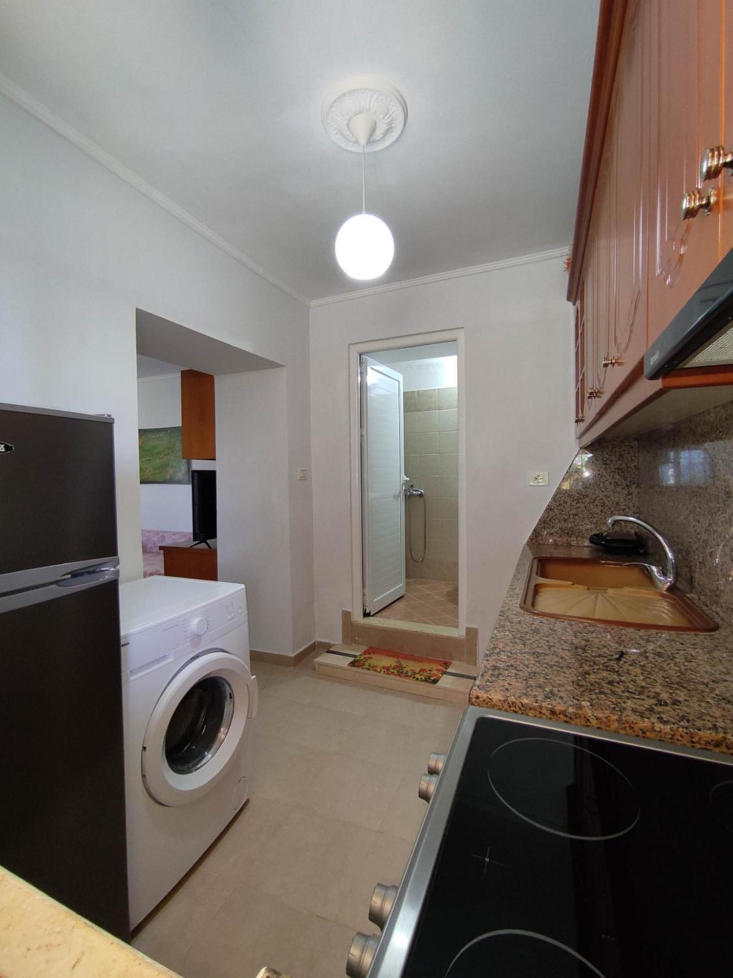 Aris Apartment Sarande Bagian luar foto